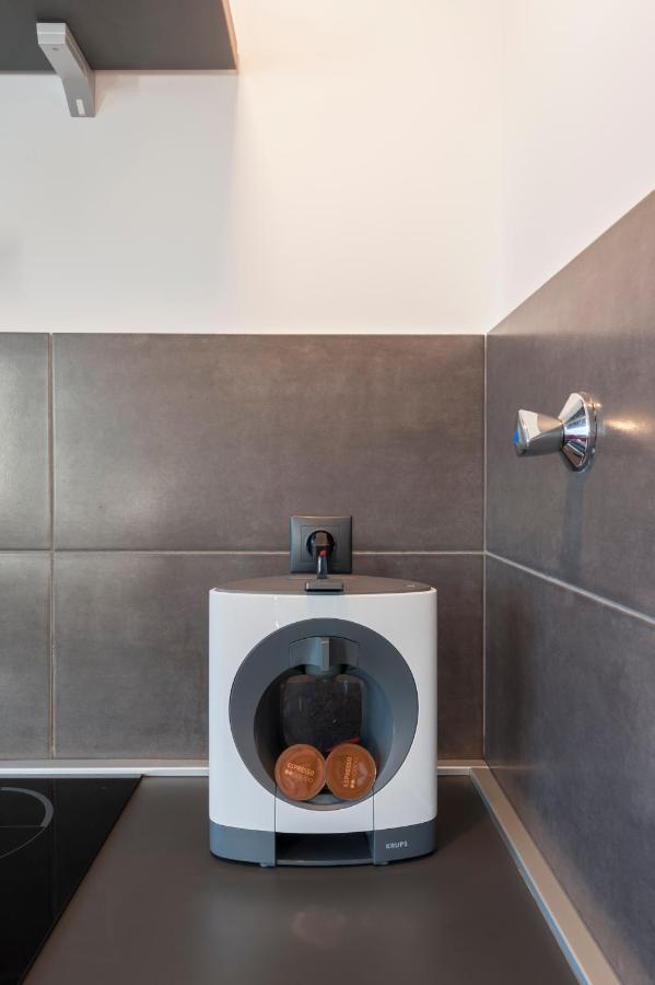 New Design Apartment By Gozsdu Court Budapest Bagian luar foto