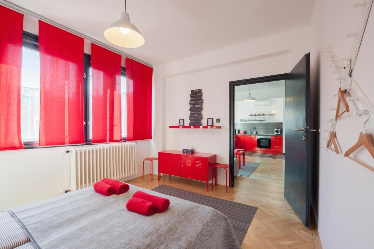 New Design Apartment By Gozsdu Court Budapest Bagian luar foto