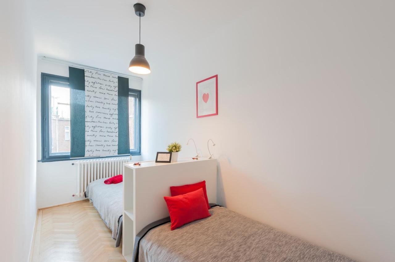 New Design Apartment By Gozsdu Court Budapest Bagian luar foto